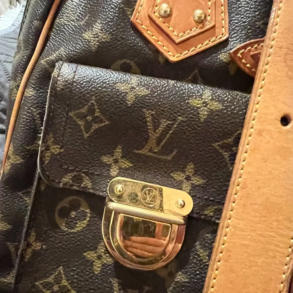 Louis Vuitton Monogram Satchel with Gold Accents - Picture 4 of 13